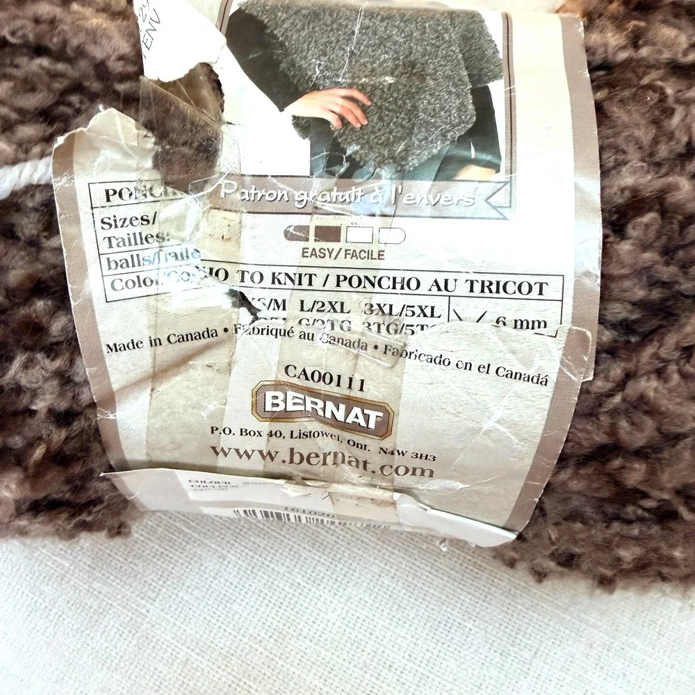 New Bernat Soft Boucle Yarn Misty Shades #22927 Brown 5 oz 255 Yds Bulky New - Picture 2 of 4
